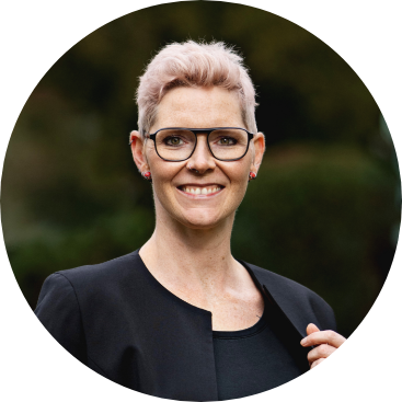 Angela Elsner - Bestattermeisterin